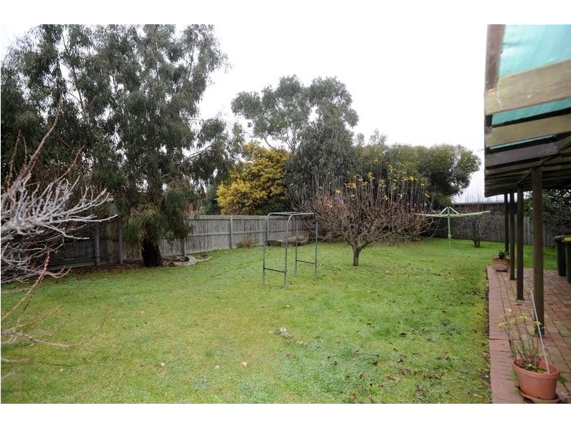 3 Coombe Court, Leopold VIC 3224