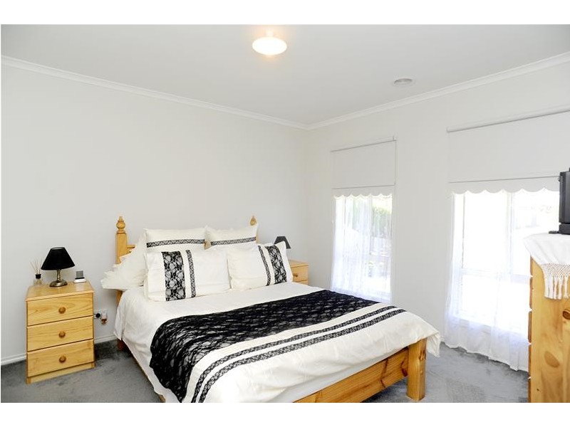 10 Green Acre Drive, Leopold VIC 3224