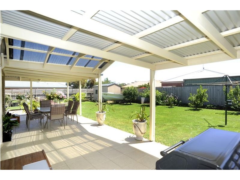 10 Green Acre Drive, Leopold VIC 3224