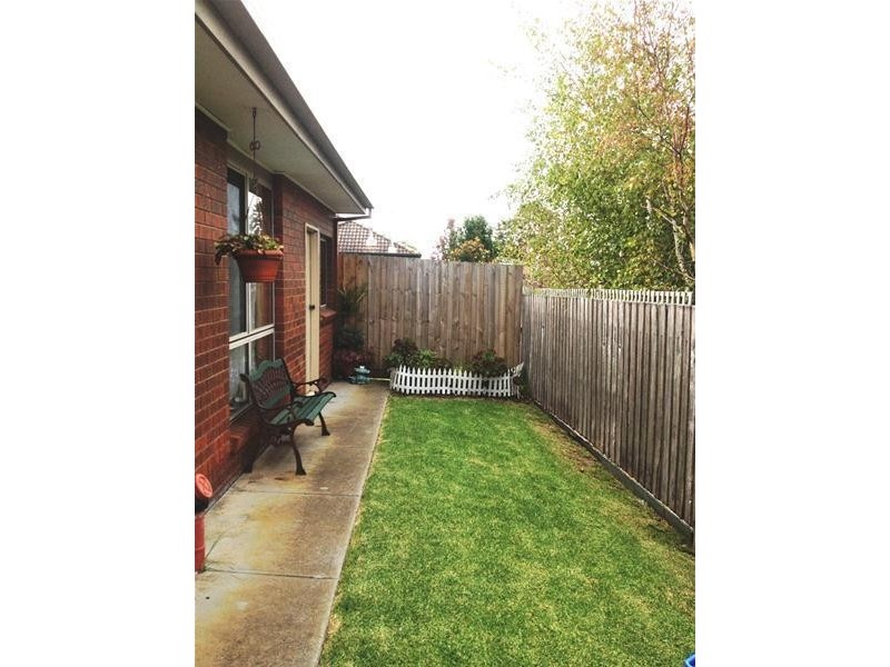 5,1 Fern Street, Newcomb VIC 3219