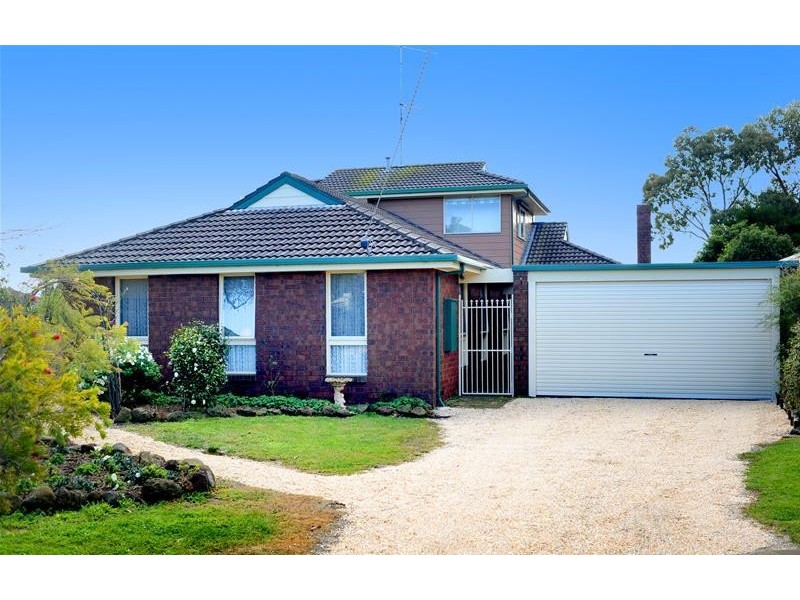 15 Carmichael Court, Leopold VIC 3224