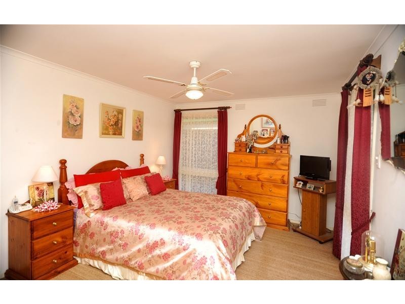 15 Carmichael Court, Leopold VIC 3224