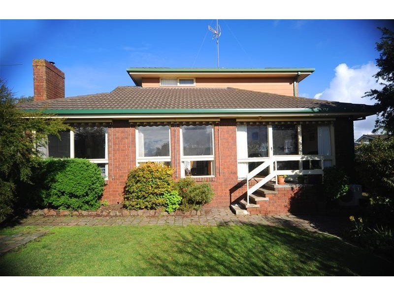 15 Carmichael Court, Leopold VIC 3224