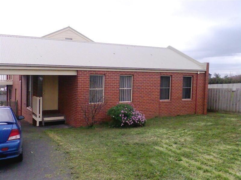 21 Balmoral Gardens, Leopold VIC 3224