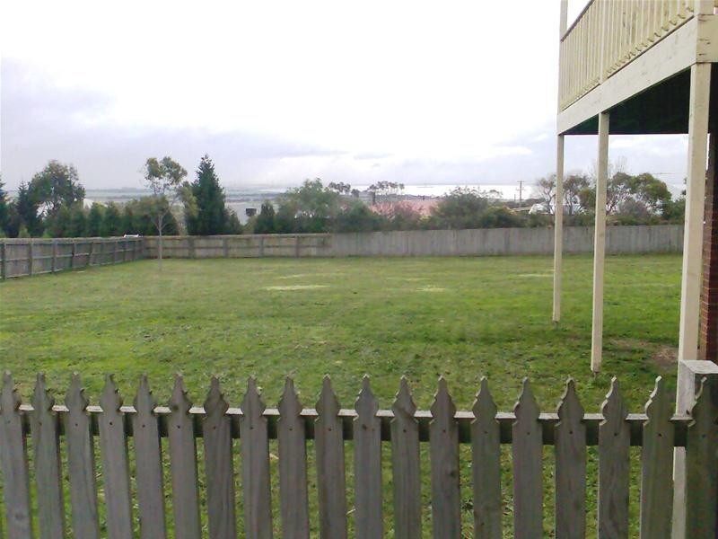 21 Balmoral Gardens, Leopold VIC 3224