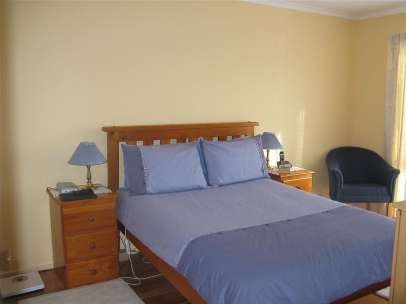 2/8 Highland Way, Leopold VIC 3224