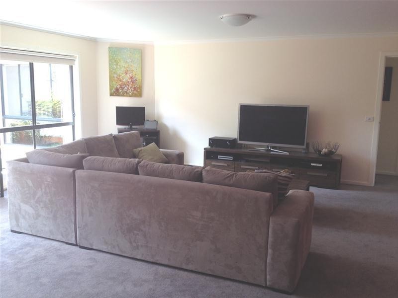 2/27 Leicester Mews, Leopold VIC 3224