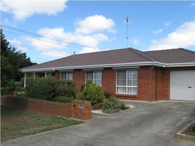 13 Regent Street, Whittington VIC 3219