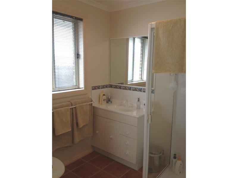 8 Heywood Court, Leopold VIC 3224