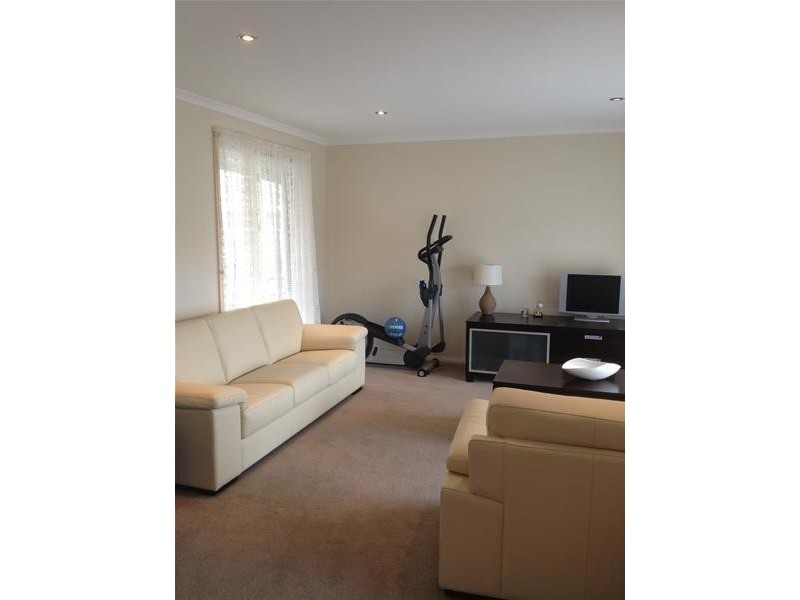 8 Heywood Court, Leopold VIC 3224