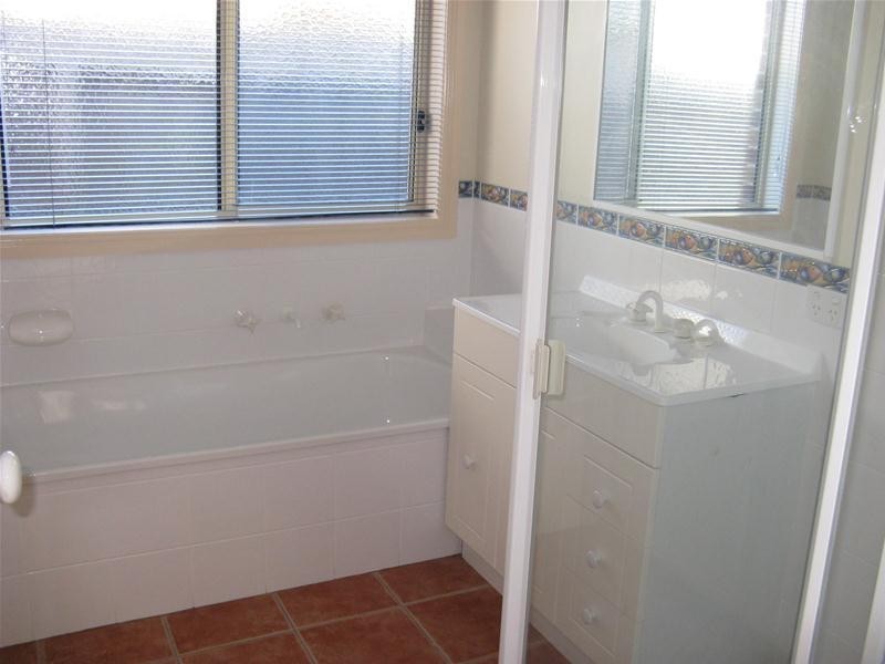 8 Heywood Court, Leopold VIC 3224