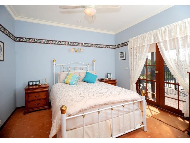 35-37 Cornthwaite Crescent, Leopold VIC 3224