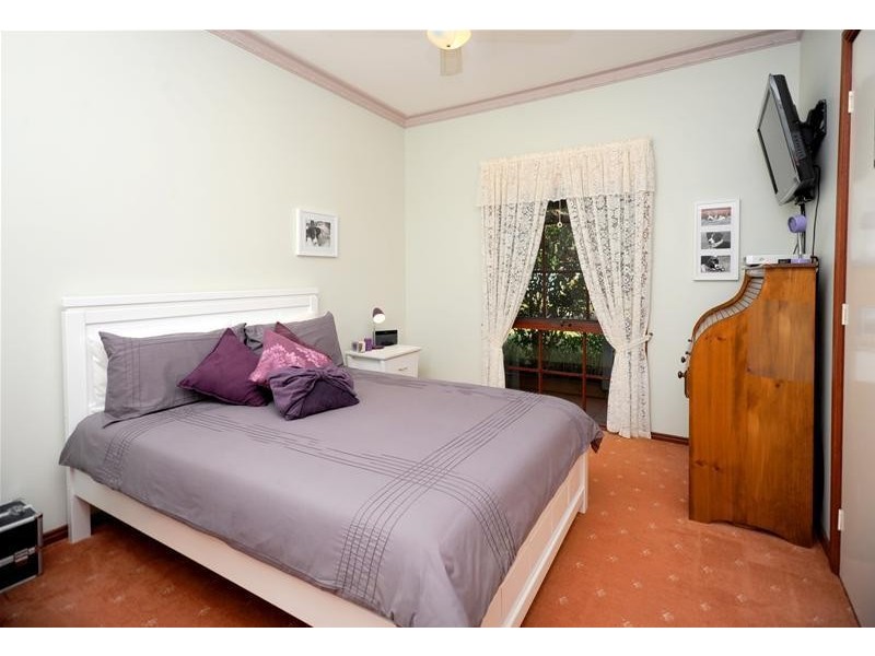 35-37 Cornthwaite Crescent, Leopold VIC 3224