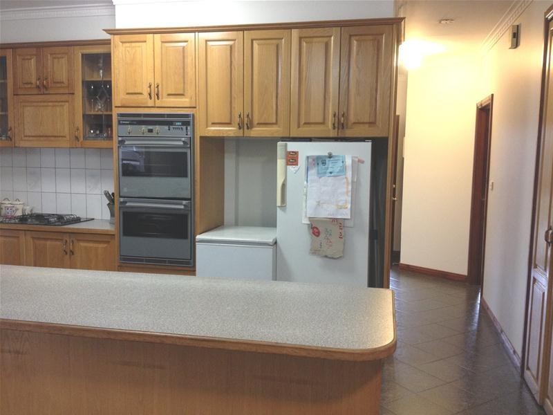 39 Heytesbury Drive, Leopold VIC 3224