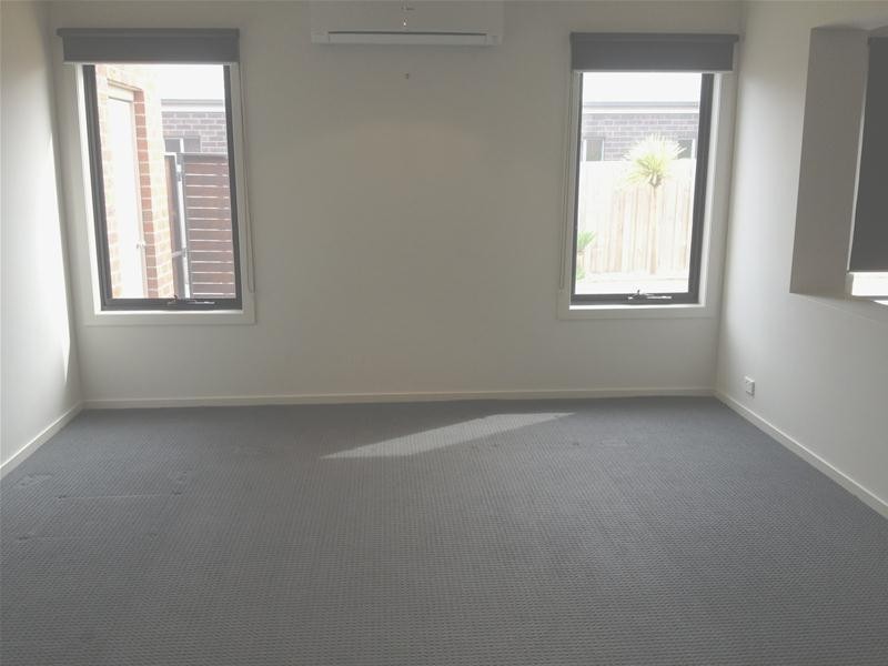 12 Morrow Crescent, Leopold VIC 3224