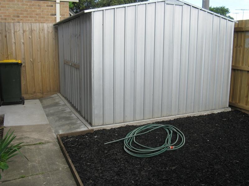 11 Charlotte Avenue, Newcomb VIC 3219