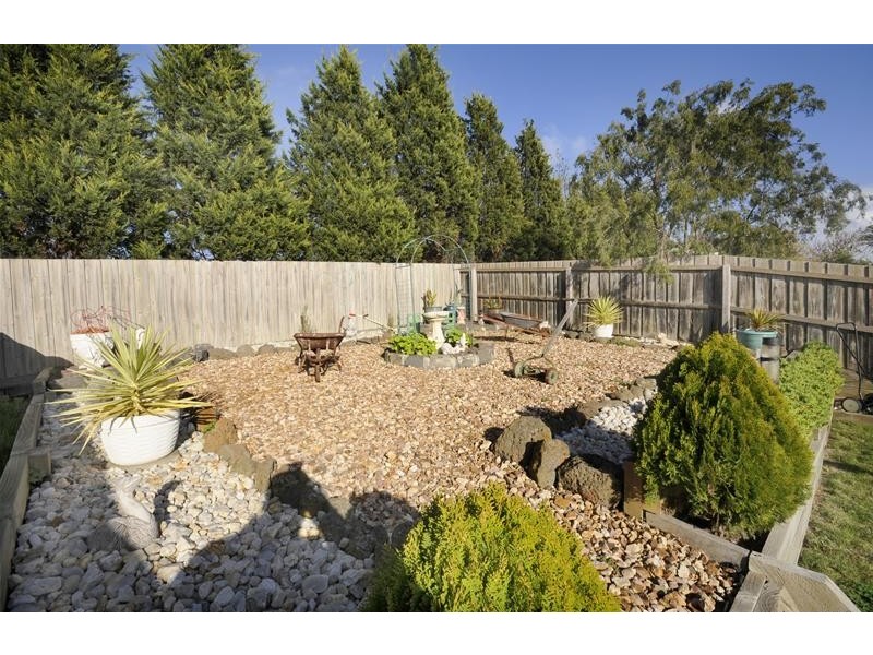 24 The Court, Leopold VIC 3224