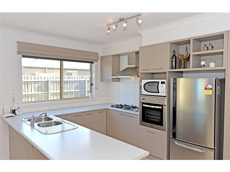 11 Morrow Crescent, Leopold VIC 3224