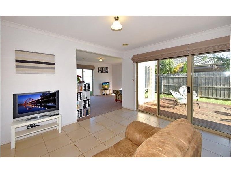 11 Morrow Crescent, Leopold VIC 3224