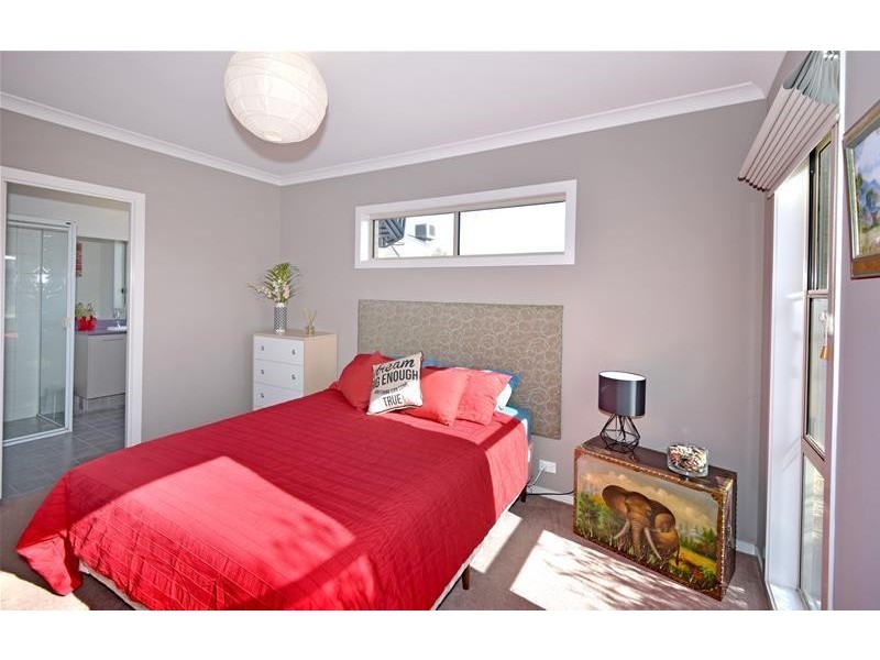 11 Morrow Crescent, Leopold VIC 3224