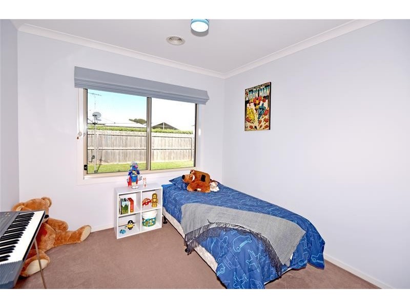 11 Morrow Crescent, Leopold VIC 3224