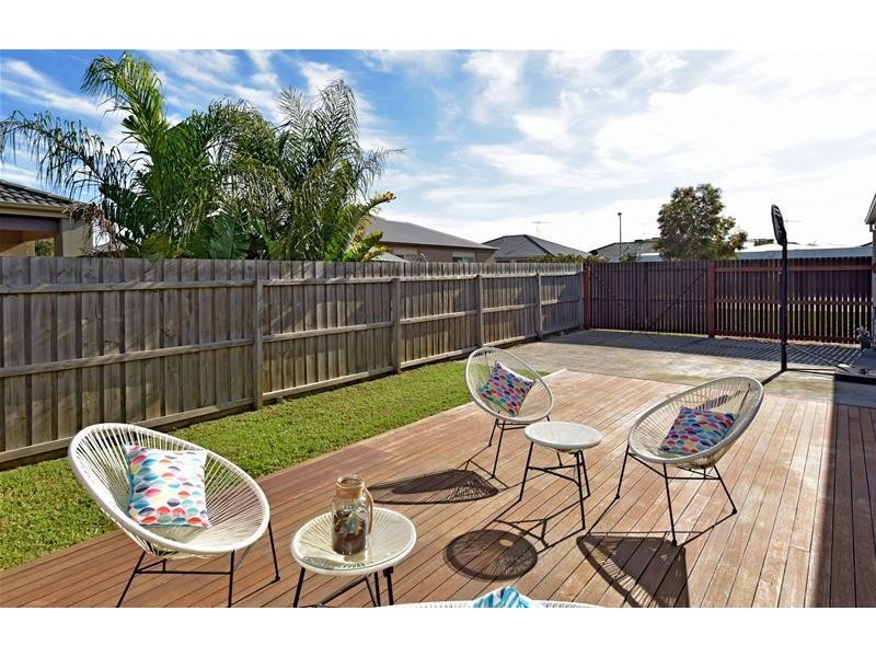 11 Morrow Crescent, Leopold VIC 3224