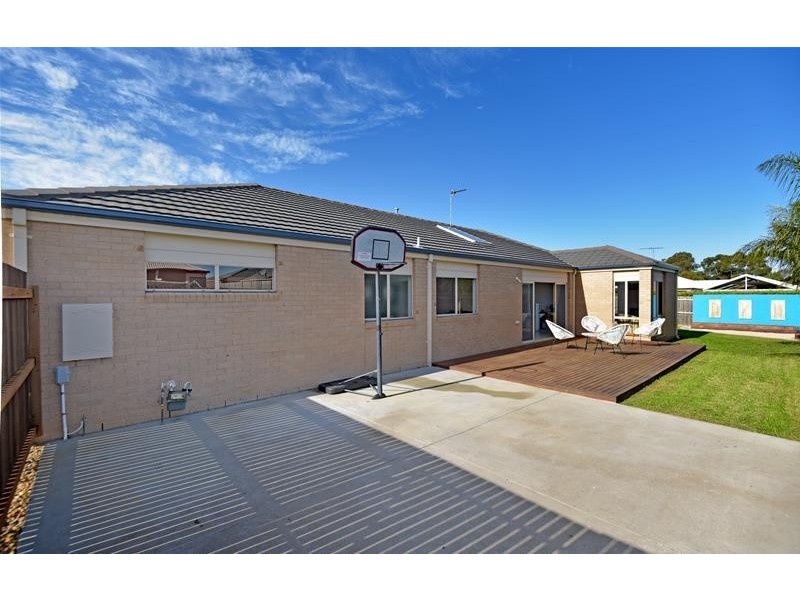 11 Morrow Crescent, Leopold VIC 3224