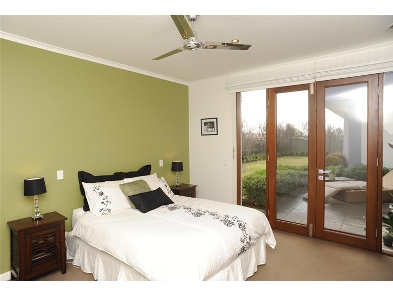 9-11 Trumper Crescent, Leopold VIC 3224