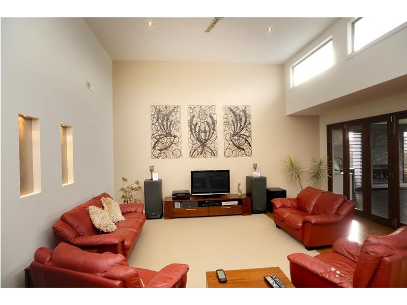 9-11 Trumper Crescent, Leopold VIC 3224