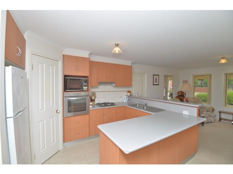 1/30 Trumper Crescent, Leopold VIC 3224