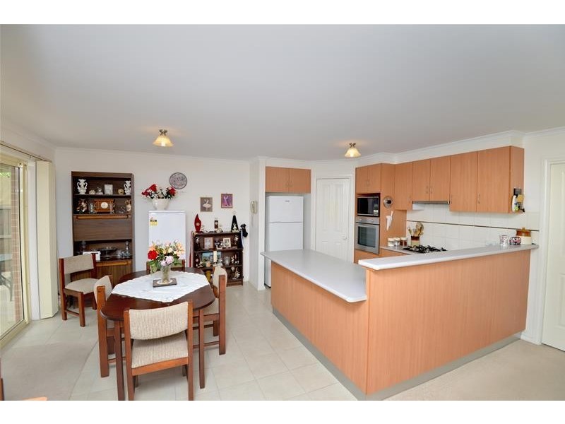 1/30 Trumper Crescent, Leopold VIC 3224