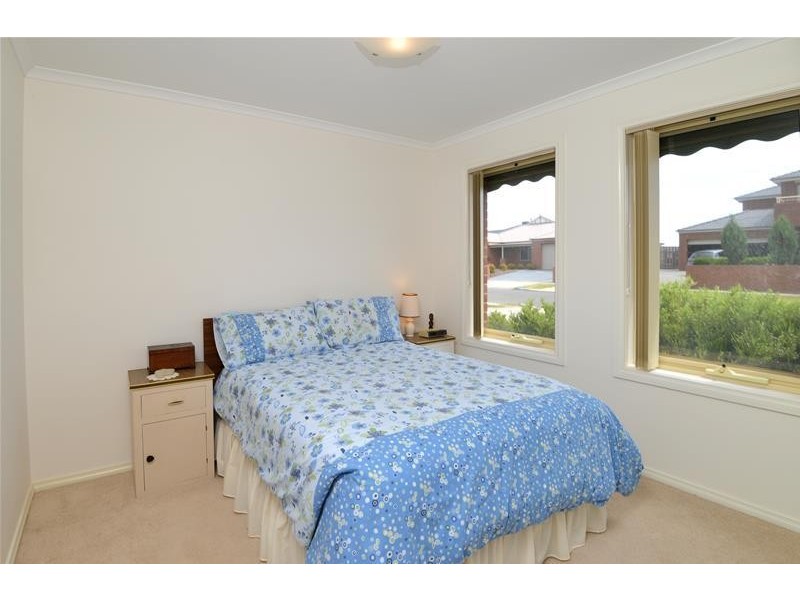 1/30 Trumper Crescent, Leopold VIC 3224