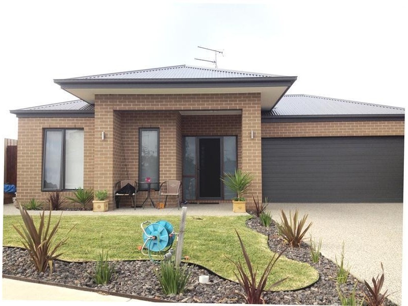 17 Pickworth Drive, Leopold VIC 3224