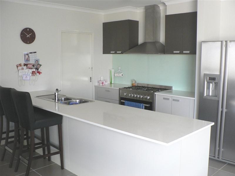 17 Pickworth Drive, Leopold VIC 3224