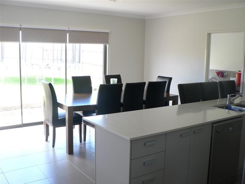 17 Pickworth Drive, Leopold VIC 3224