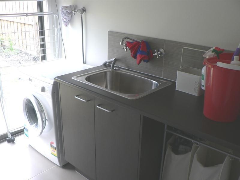 17 Pickworth Drive, Leopold VIC 3224