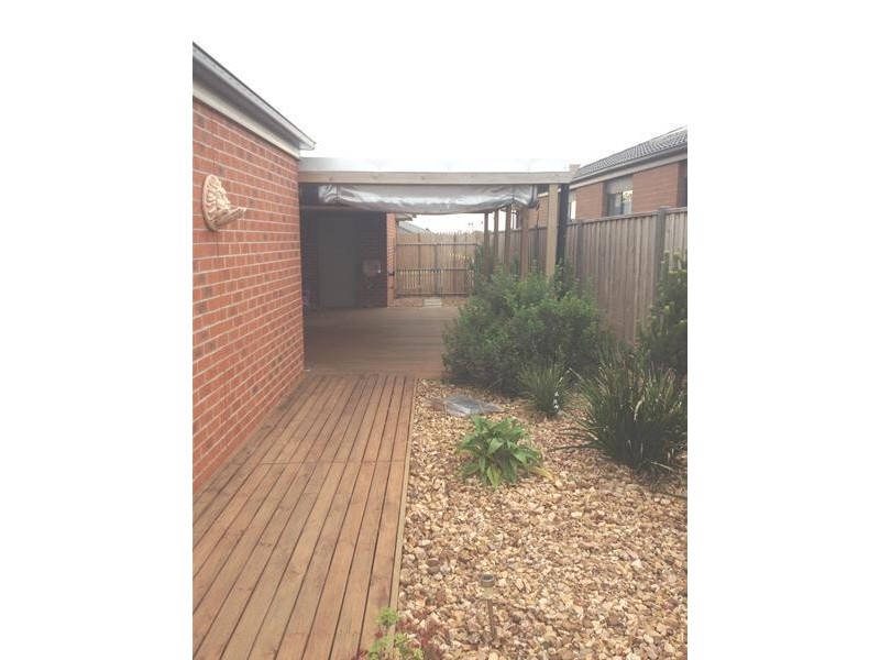 20 Shoaling Drive, Leopold VIC 3224