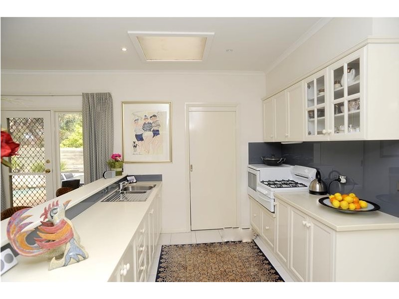 9/51-53 Helms Street, Newcomb VIC 3219