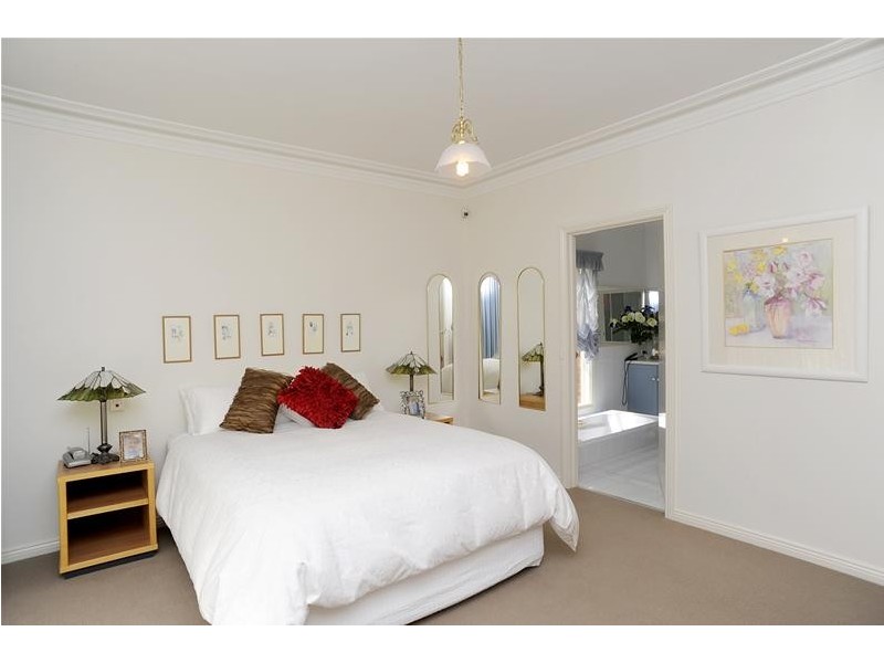 9/51-53 Helms Street, Newcomb VIC 3219