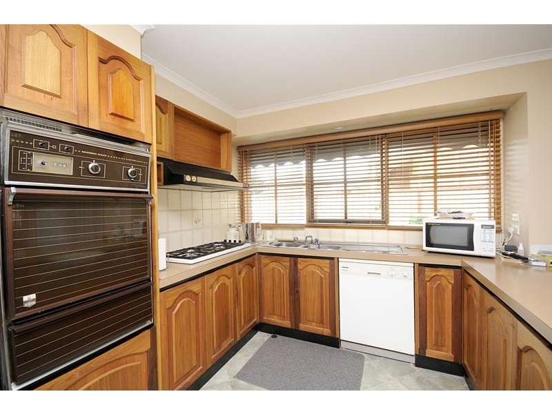 10 Woodleigh Close, Leopold VIC 3224