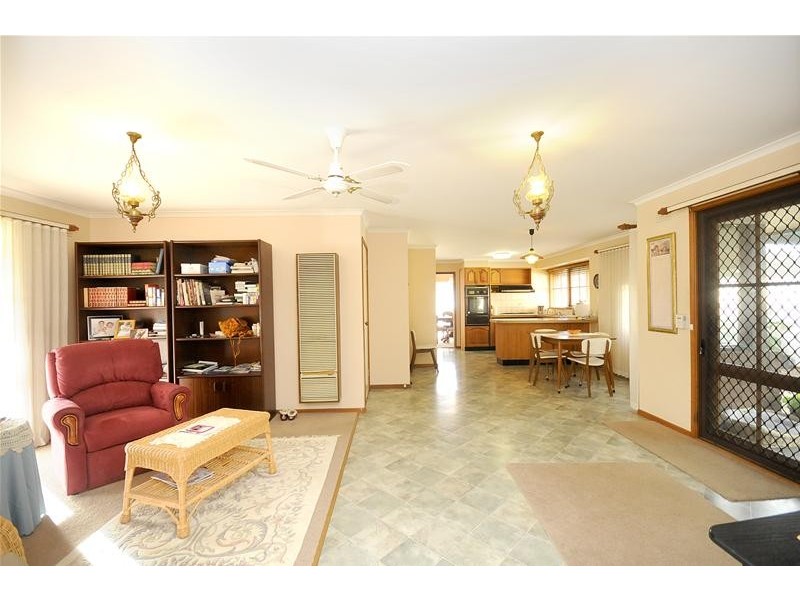 10 Woodleigh Close, Leopold VIC 3224