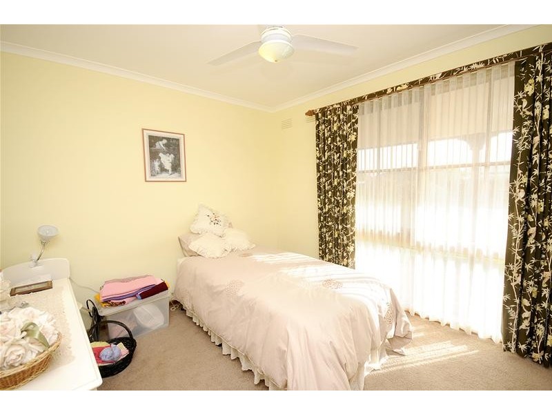 10 Woodleigh Close, Leopold VIC 3224