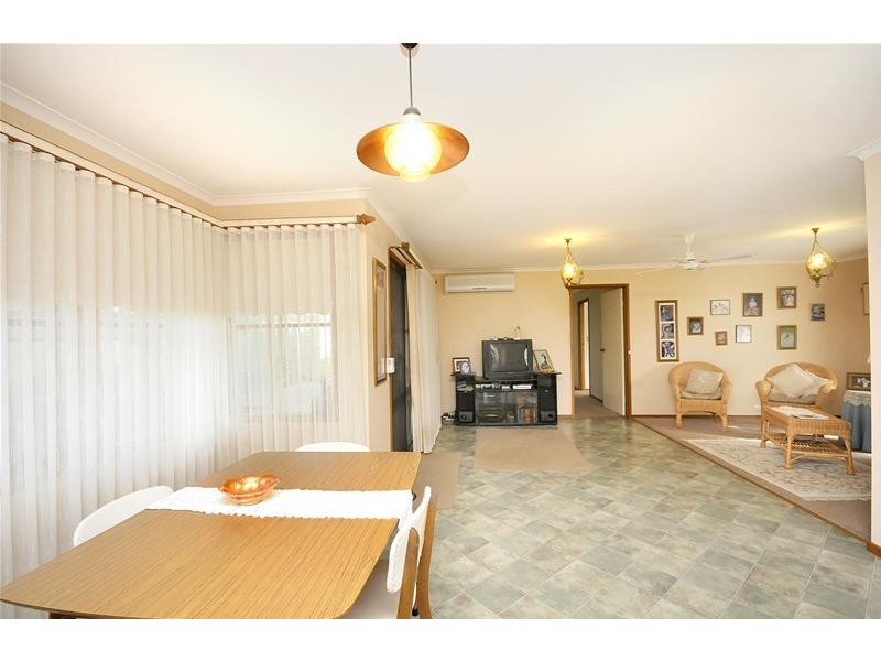 10 Woodleigh Close, Leopold VIC 3224