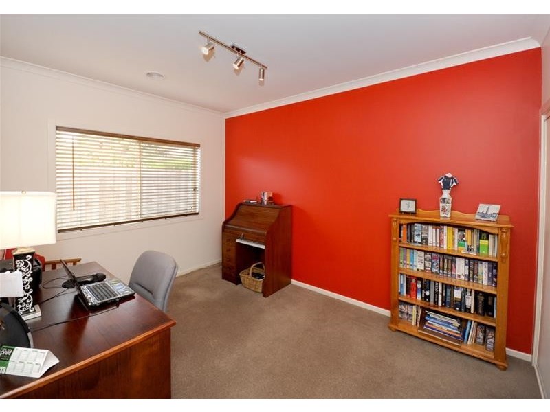 13 Grassland Grove, Leopold VIC 3224