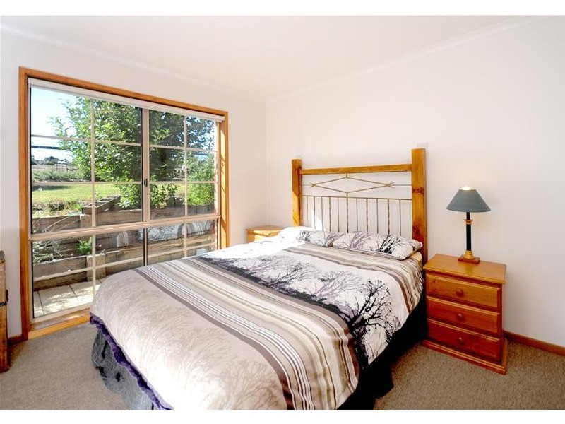 27 Vicarage Road, Leopold VIC 3224