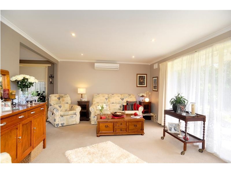 10 Gallois Gardens, Leopold VIC 3224