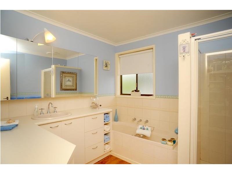 10 Gallois Gardens, Leopold VIC 3224