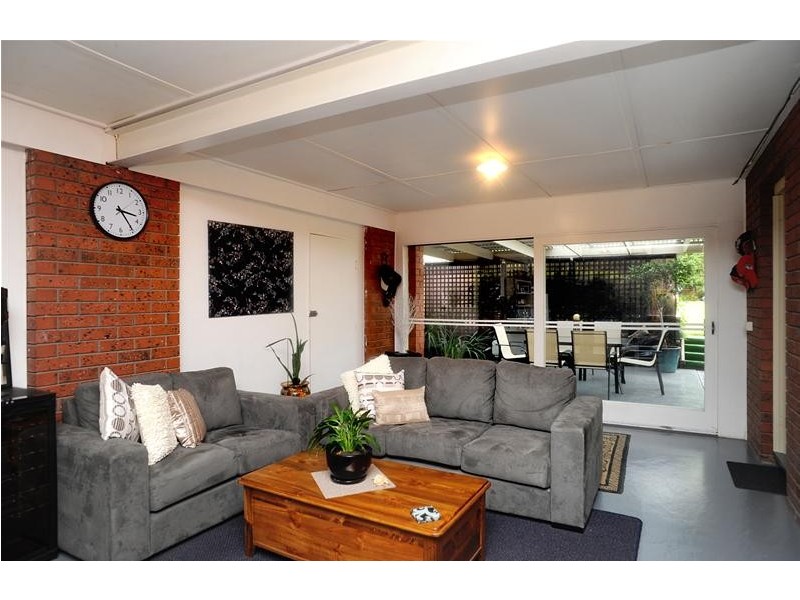 10 Gallois Gardens, Leopold VIC 3224