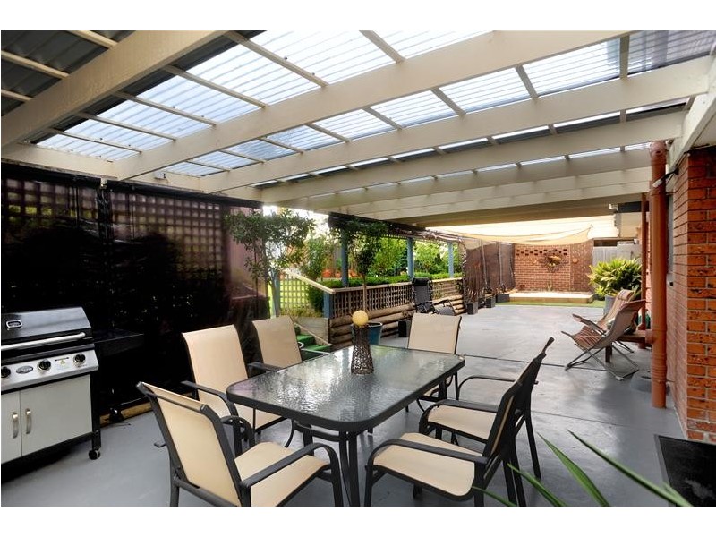 10 Gallois Gardens, Leopold VIC 3224