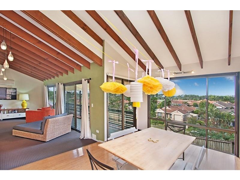 6 Hovea Court, Elanora QLD 4221